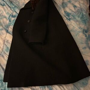 Elegant Black Coat with Fur Collar